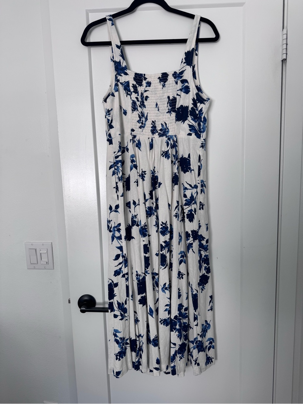 💙 Old Navy Blue Floral White Linen Maxi Dress Size L - Picture 5 of 5